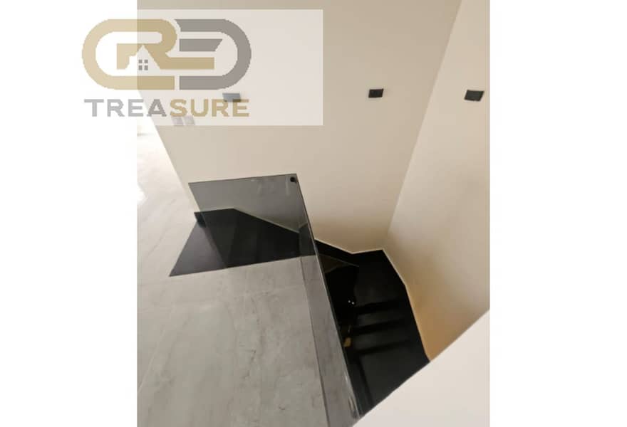 7 ee35a44d-a99d-4d67-b10c-234b62e62bbf. jpg