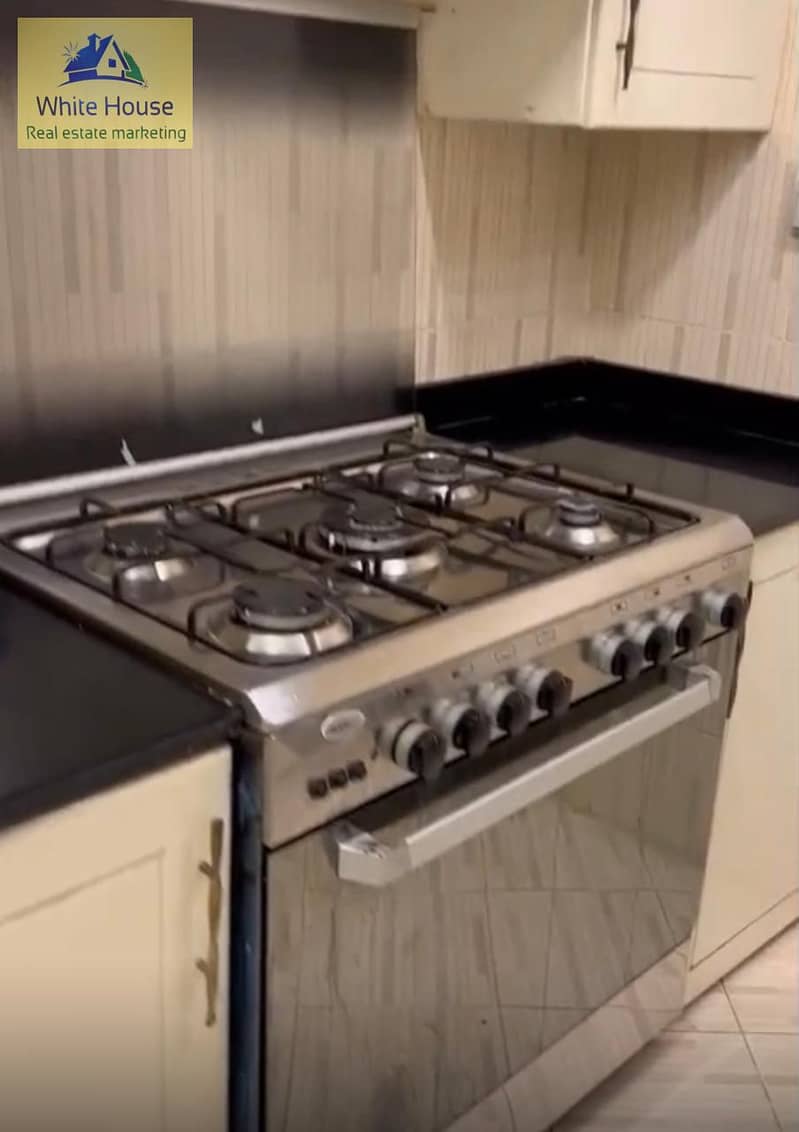 6 a78d6c3d-921e-4b51-9154-1de18d3a7dac. jpg