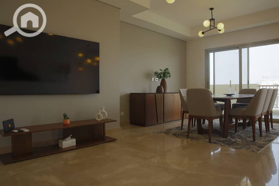 3 uptown-Jan Selim -5. JPG