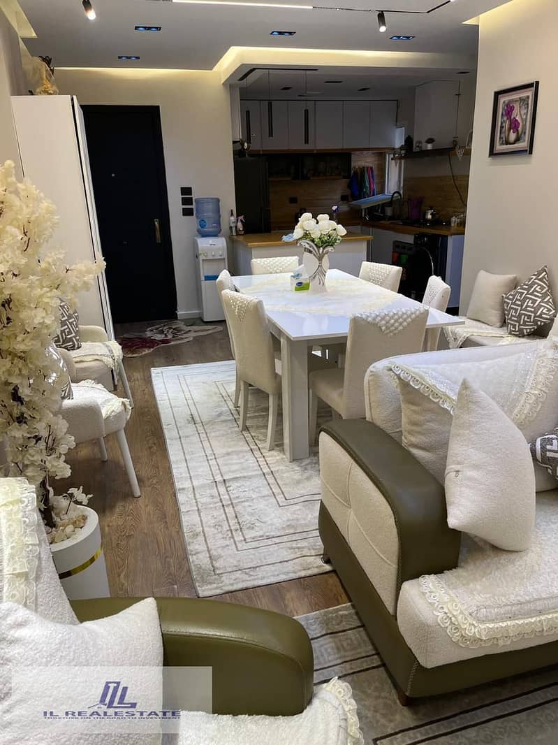 2 0deff79a-314e-498d-b0f5-9fbc132e34c3. jpeg