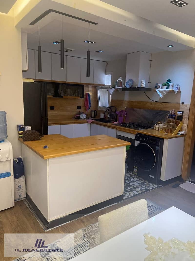 10 a821385f-55c6-4935-8c29-91b540e4fe60. jpeg