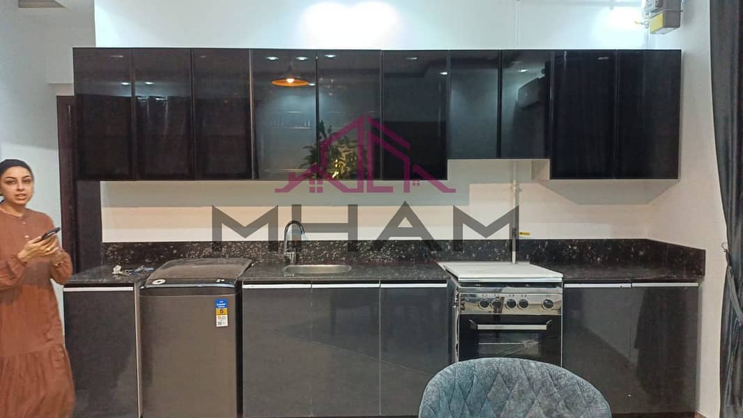 9 photo_5789884896384846670_y. jpg