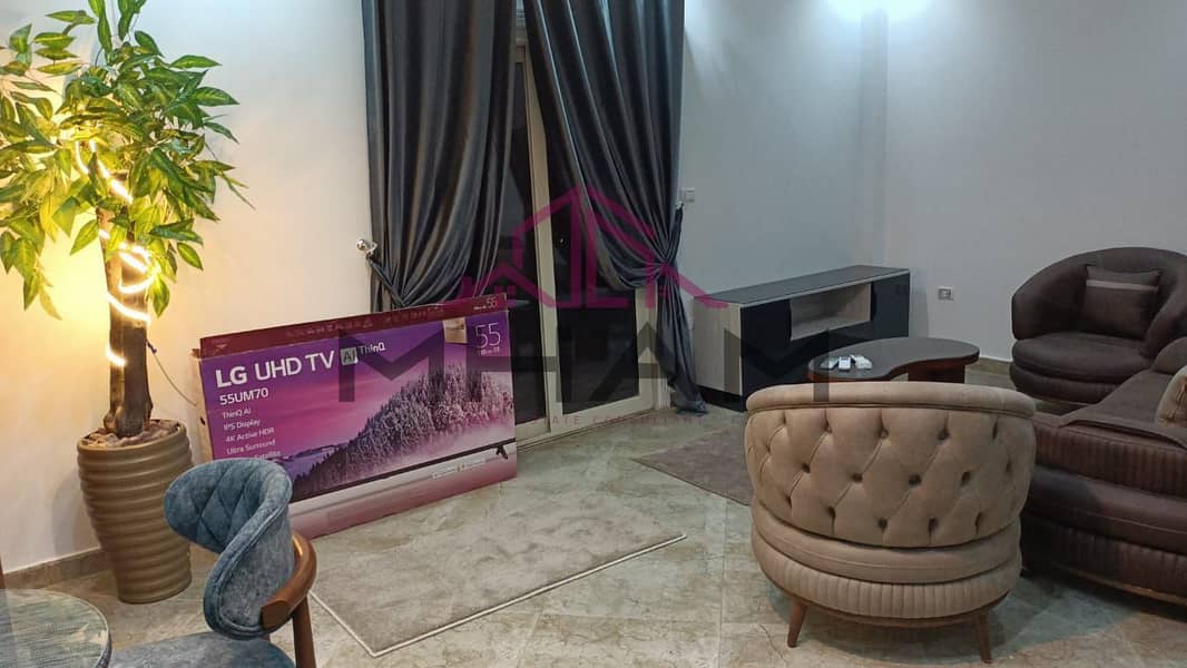 12 photo_5789884896384846675_y. jpg