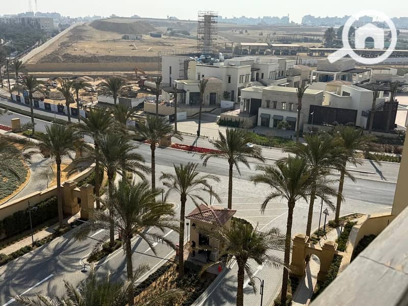 12 b5a36602-4878-4aa6-9fcd-795c13082e3a. jpg