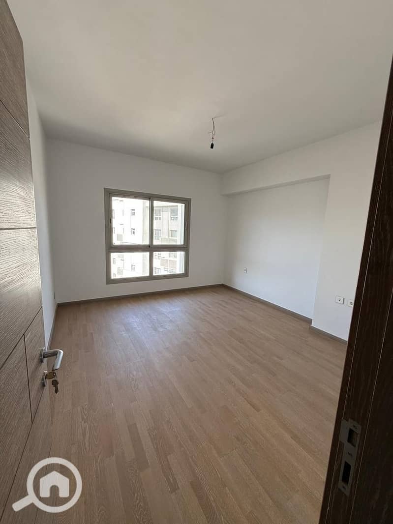 13 c55c9be2-73fd-4195-b7f4-b70cff72abd7. jpg