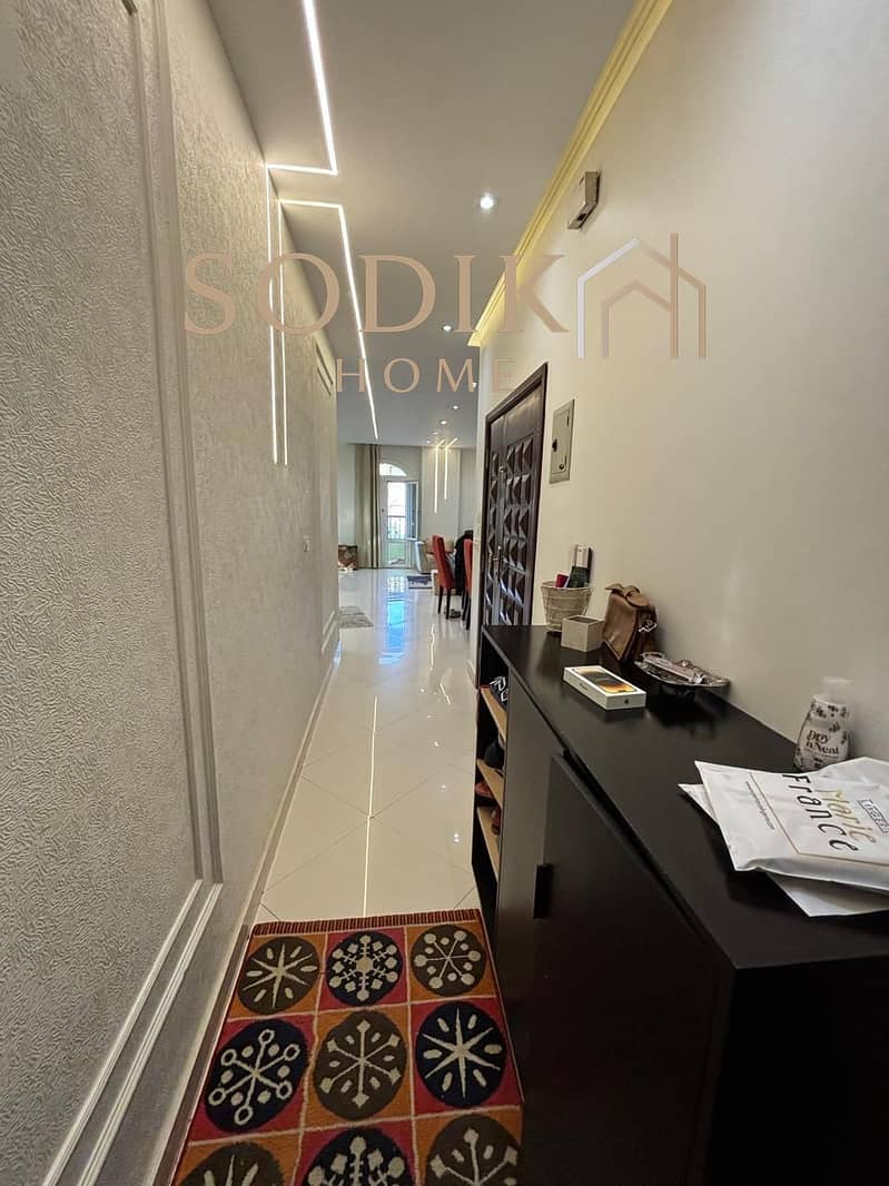 6 a80d0a2e-c873-46db-a6fd-e8ad4051cd5b. jpg