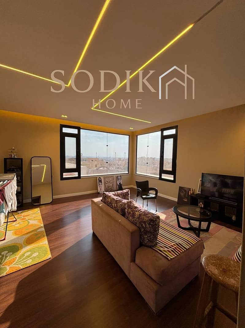 7 b4b9f969-a803-476f-8914-2790462e32e8. jpg