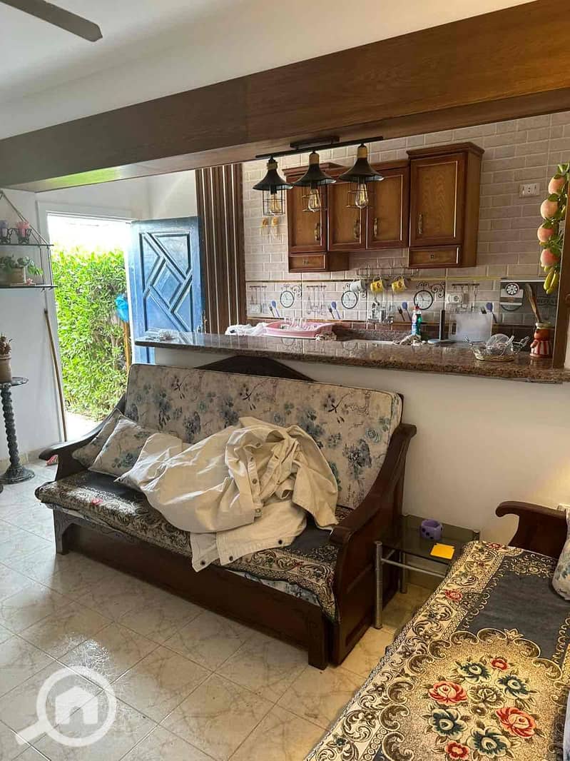 4 a73c5524-5fc9-4d4e-832b-ef9354970b5c. jpg