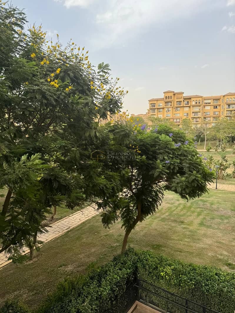 8 2f27bb96-063c-4ac0-b952-3cd25d73f60a. jpg