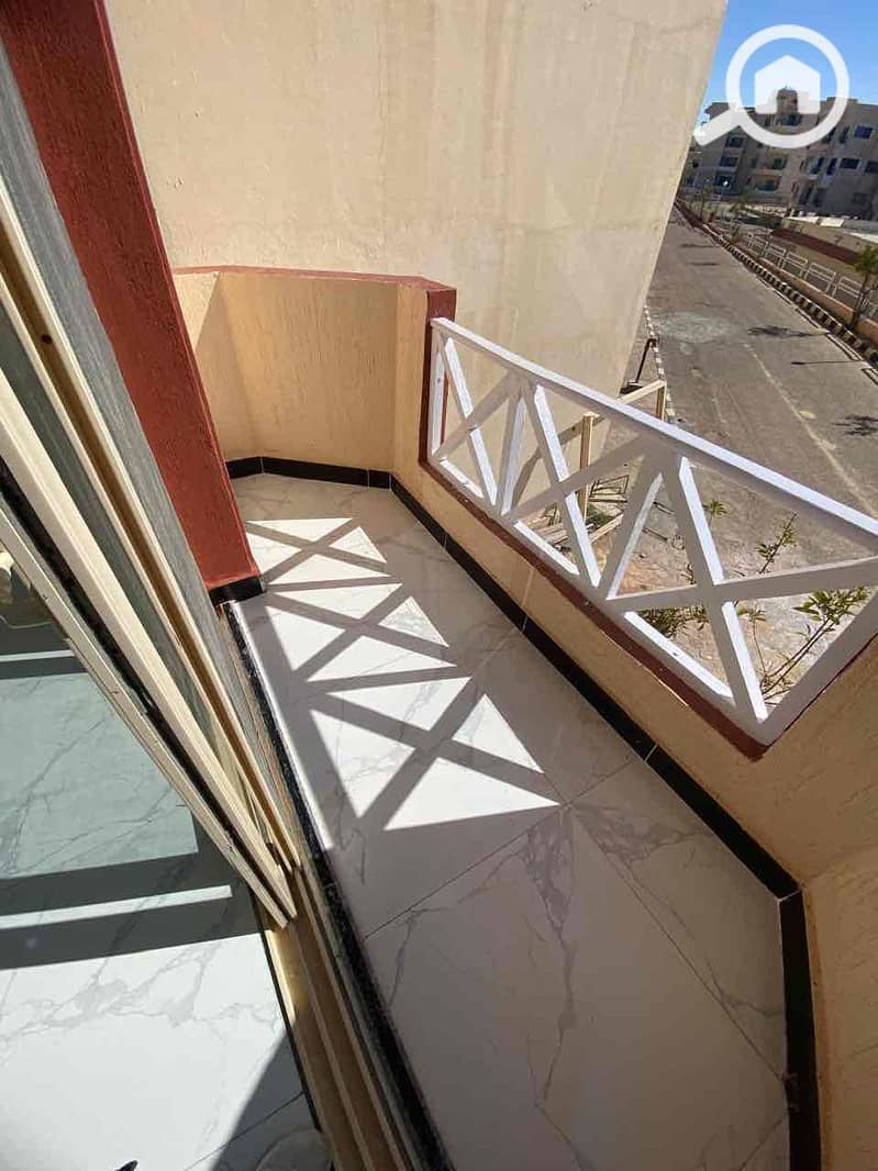 4 bec840b4-4b95-446f-a74a-7f911d90ce7a. jpg