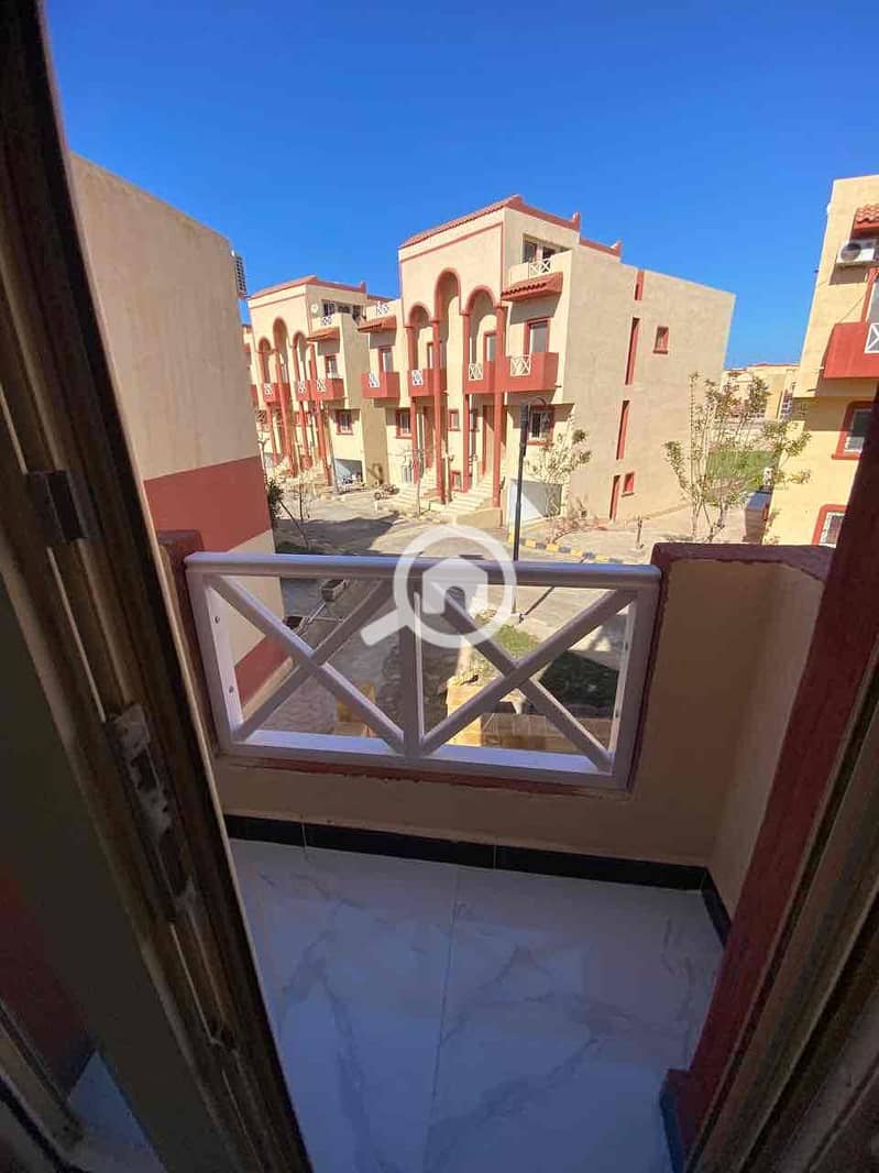 13 28f9dbc4-484c-48ca-af96-c646402ab6c5. jpg