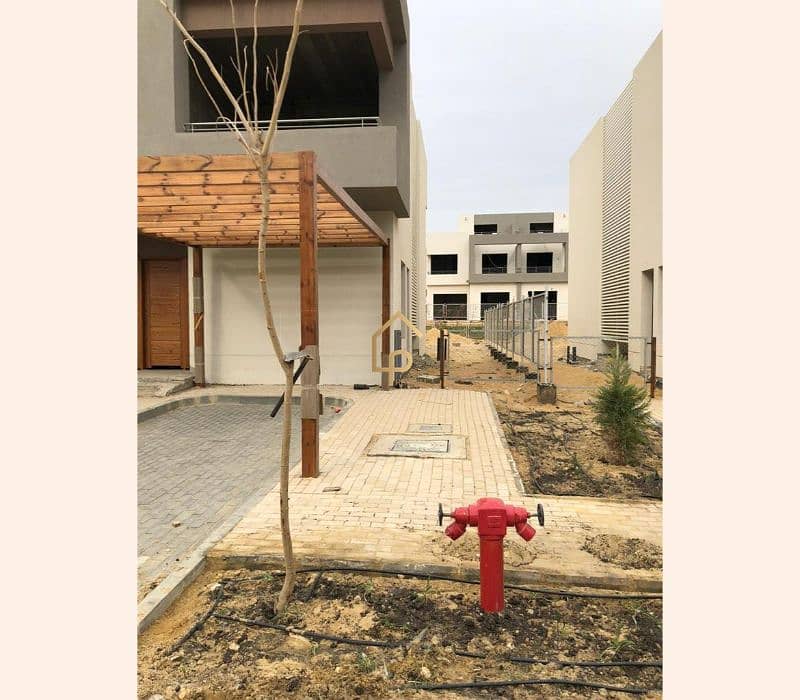 5 WhatsApp Image 2025-05-14 at 1.02. 29 PM (1). jpg