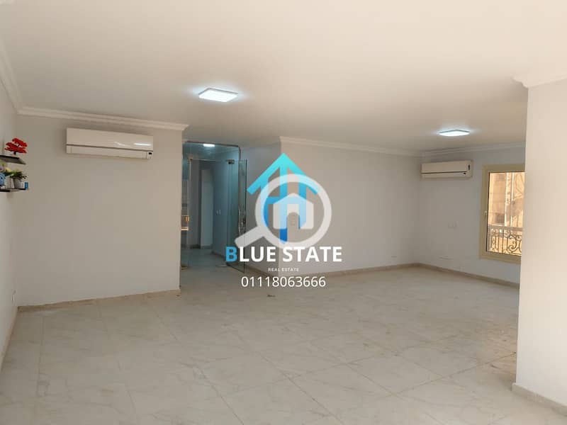 7 01118063666 (23). png