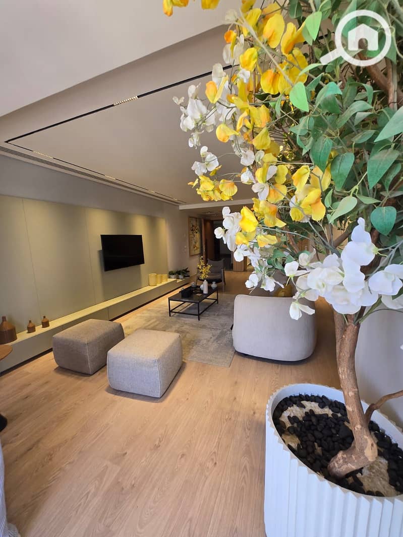 13 WhatsApp Image 2025-08-20 at 17.41. 43_70c3d9e5 - Copy. jpg