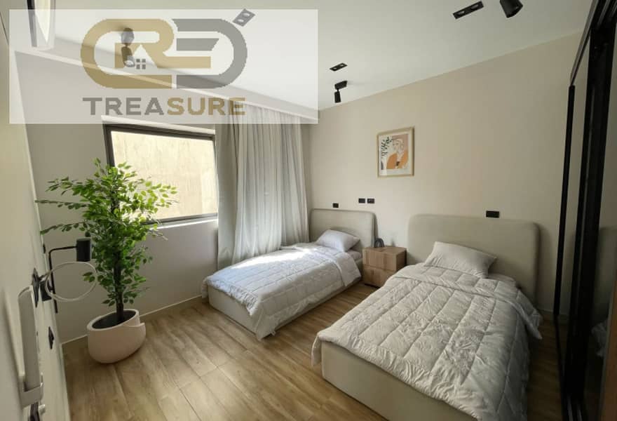 8 7b5d5fa3-e0ae-4d1e-bf73-b7be44f0355a. jpg