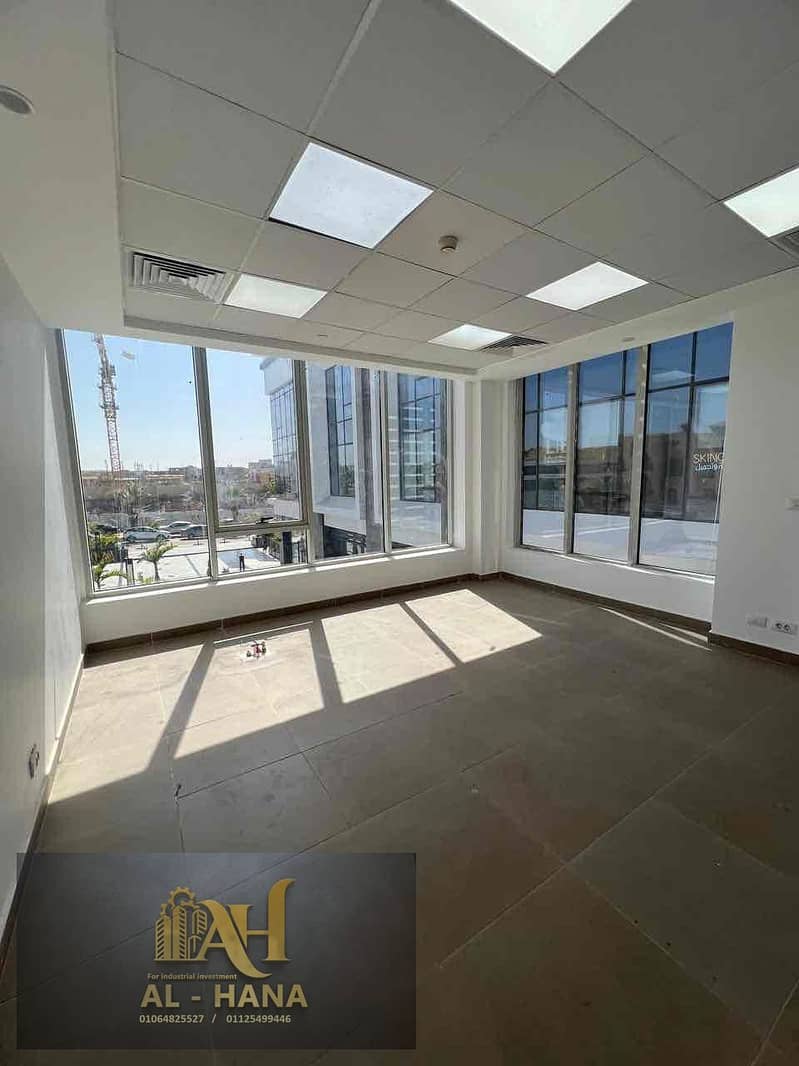 3 158f5771-5f36-44bd-a6b8-cfdb1484fb3b. jpg