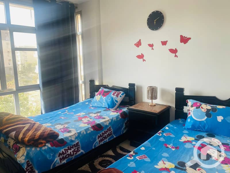 5 e53a2253-59ee-4d5e-96e0-58d46e0e8baf. jpeg