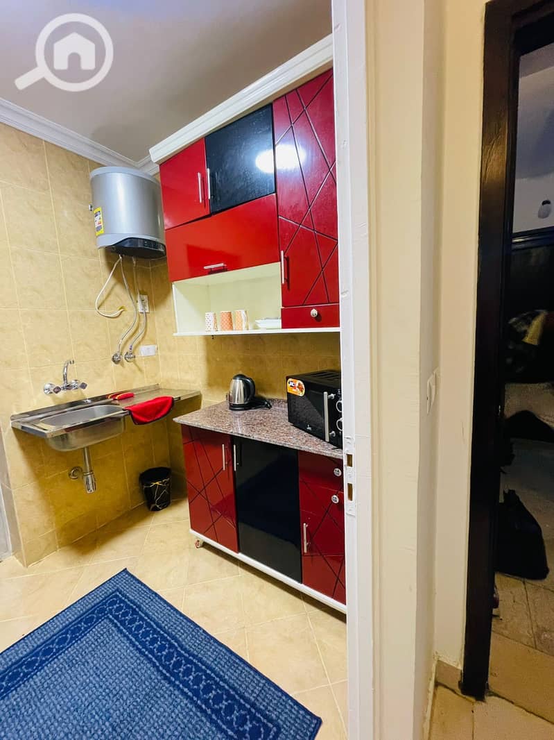 8 41862518-a049-4de3-a2e5-d54b8d882d97. jpeg