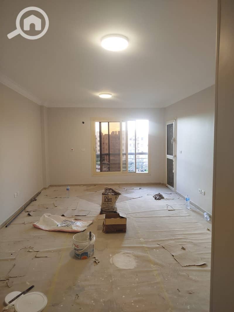 4 2b74024e-9ab6-4478-a353-16869fa4112c. jpg