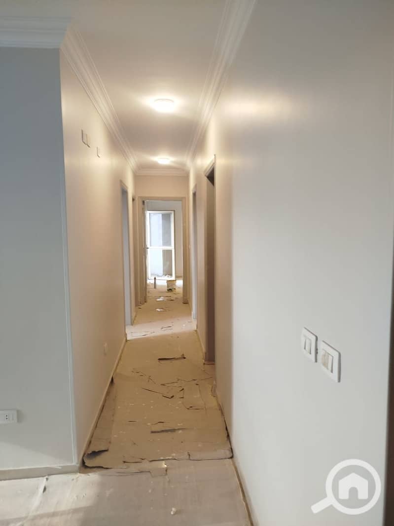 6 4ca116ab-7a89-4153-9584-1737a1dea755. jpg