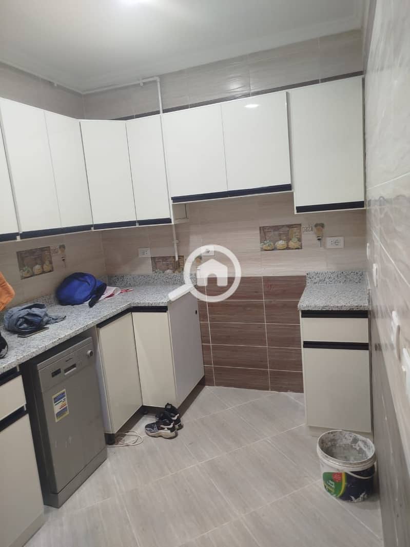 7 609d9c84-07f1-427e-af25-80b663fc73c0. jpg