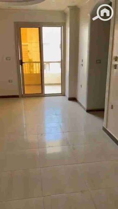 شقة 3 غرف نوم للايجار في زهراء المعادى، القاهرة - 1000238550. jpg