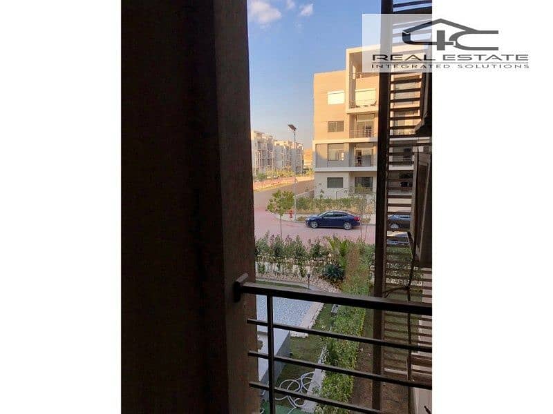 10 7e425950-5a5c-4dbc-a692-de1ebe5a35cd. jfif. jpg