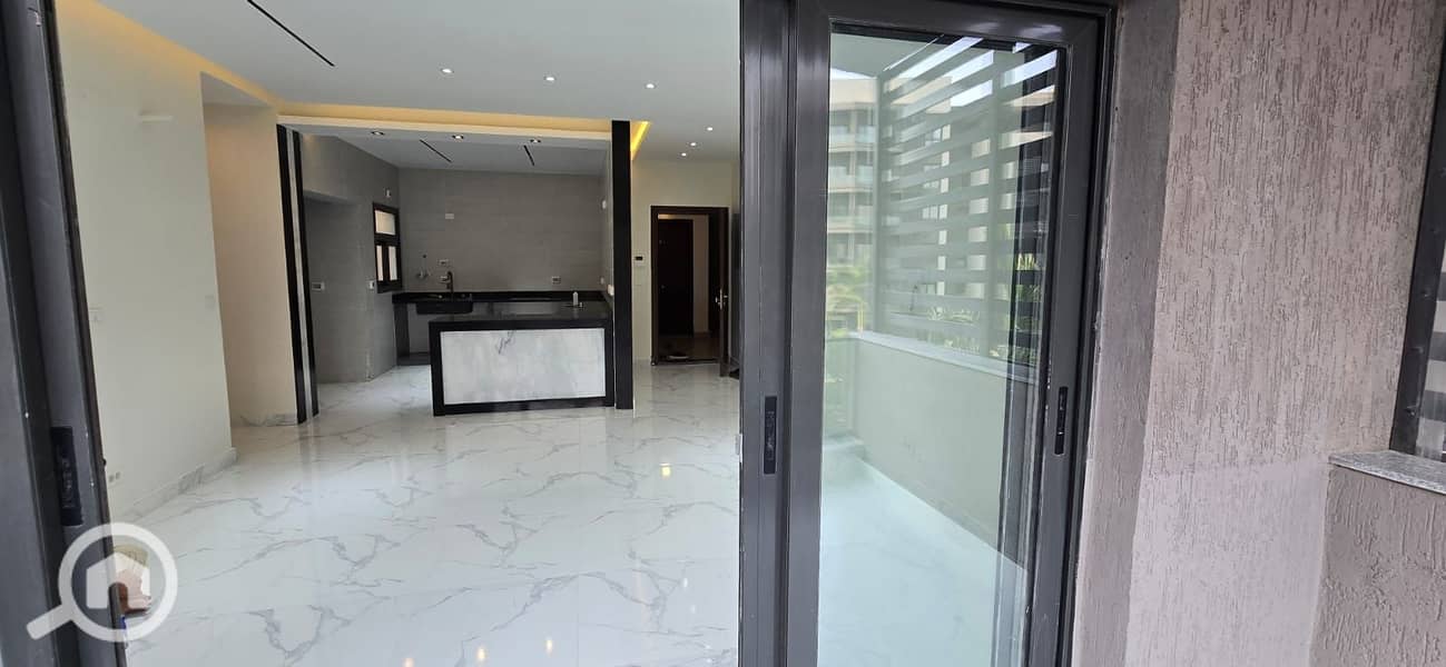 7 a12ce7b3-40b2-413d-bbe0-9b4614aad557. jpg