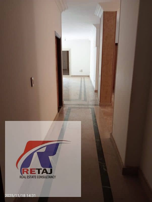 4 3ff29a44-2b39-4047-ad55-5afa3ca1ae3a. jpg