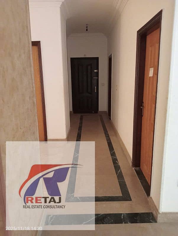 8 da5321d3-310a-4538-bbba-8fd4d1053af4. jpg