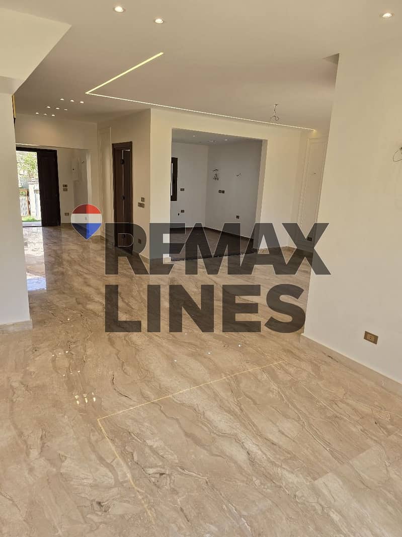 6 af5c1735-5ad5-44bf-b135-29a5c346ce12. jpg