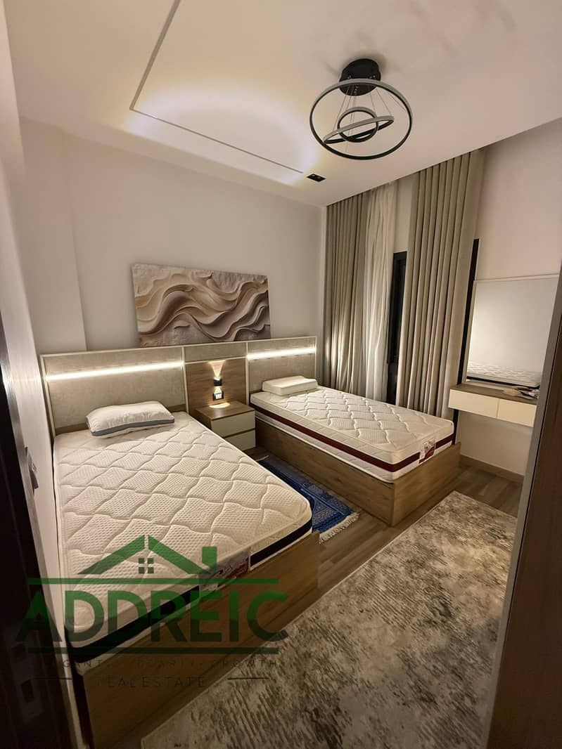 3 4cc03026-3912-4700-bd7d-4b3c5789b92c. jpeg