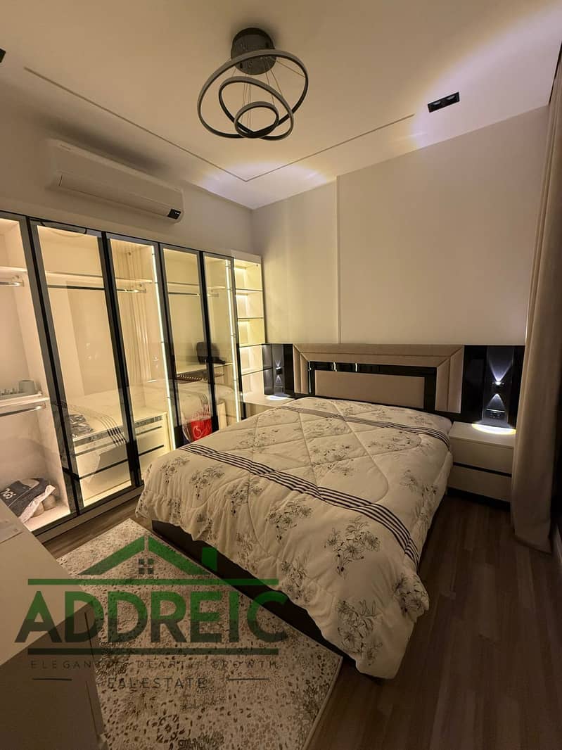 4 63b5f250-0cdb-4333-82be-9d91cecdbda2. jpeg