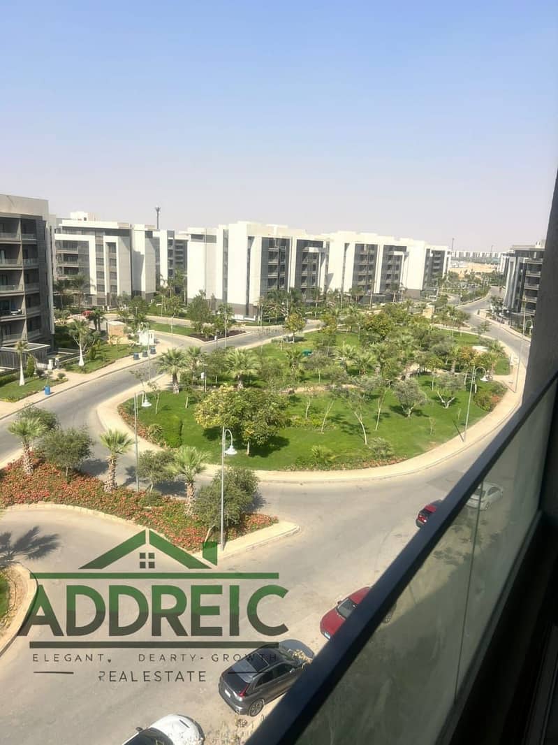 5 e19c1830-3ab9-4ee8-8240-34801663b6c2. jpeg