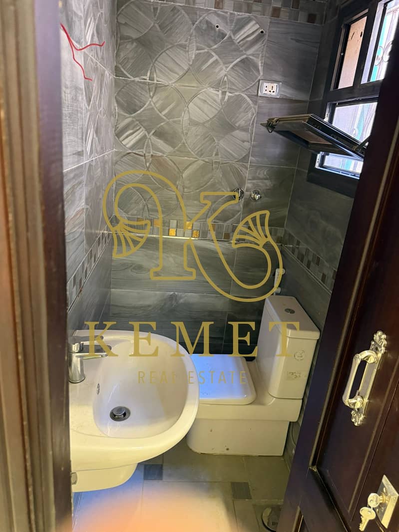 14 WhatsApp Image 2025-11-23 at 16.05. 47_451b52bb. jpg