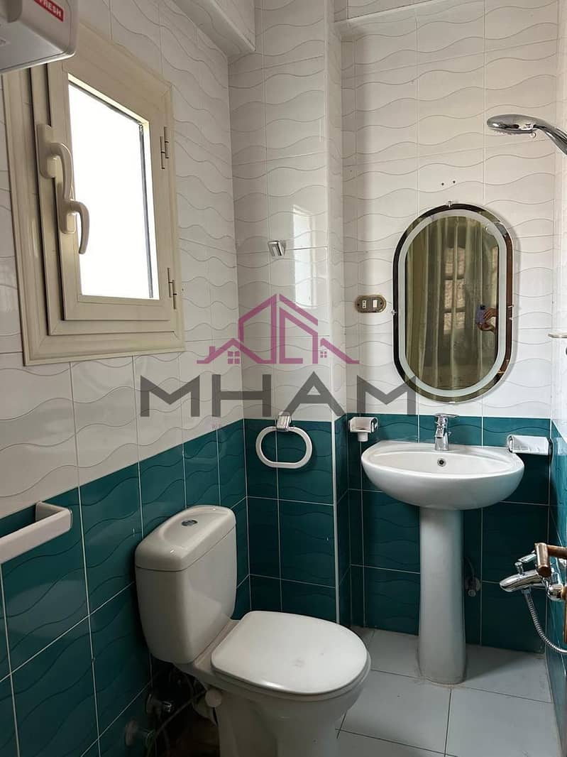 5 photo_5787449460949453922_y. jpg