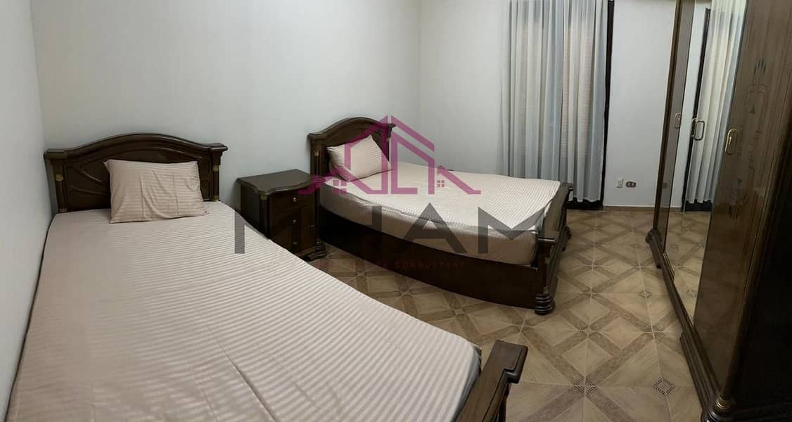 9 photo_5787449460949453930_y. jpg