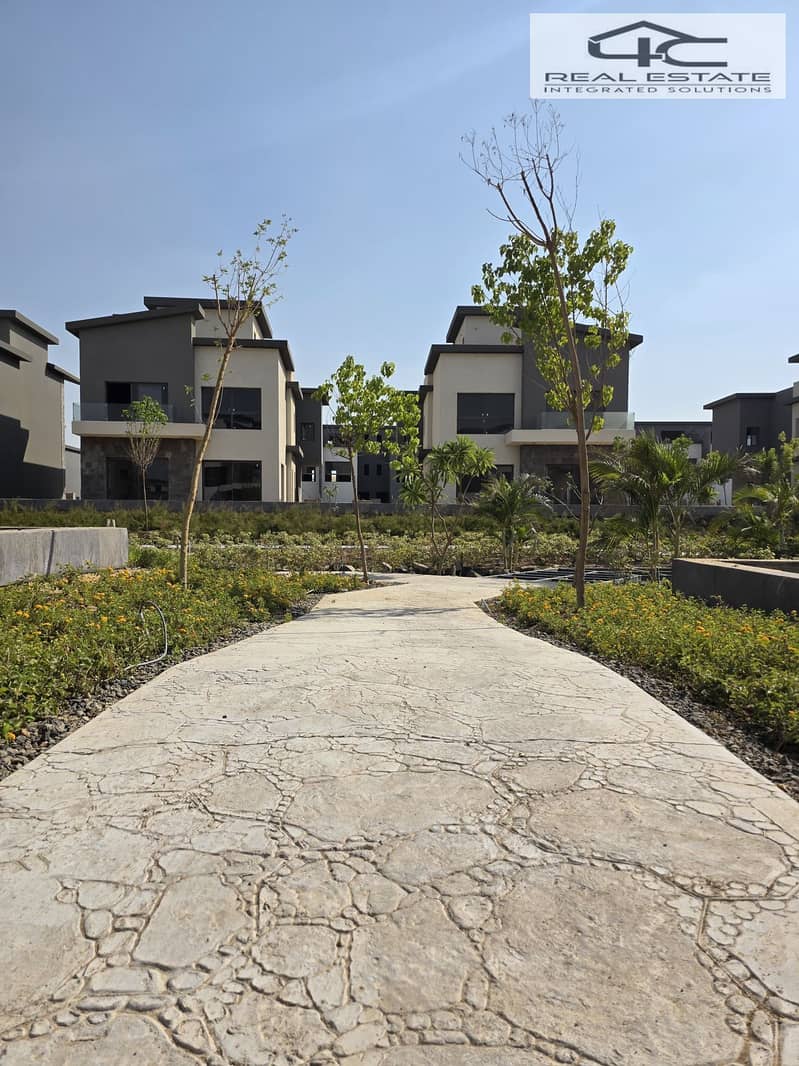 8 WhatsApp Image 2025-11-18 at 1.22. 09 PM (5). jpeg