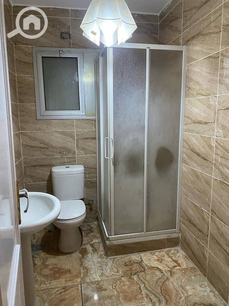 8 7113c371-0eb3-46a3-854b-2b7c1b76da85. jpeg