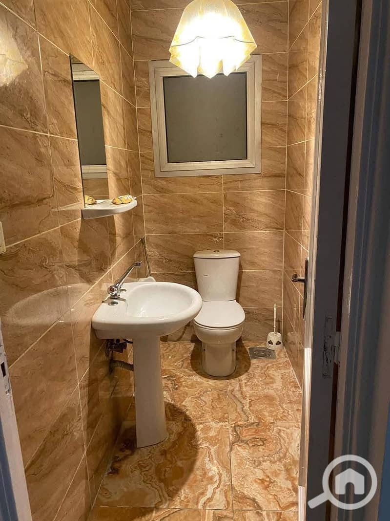 9 8272e816-c251-4a7f-b571-581729233d74. jpeg