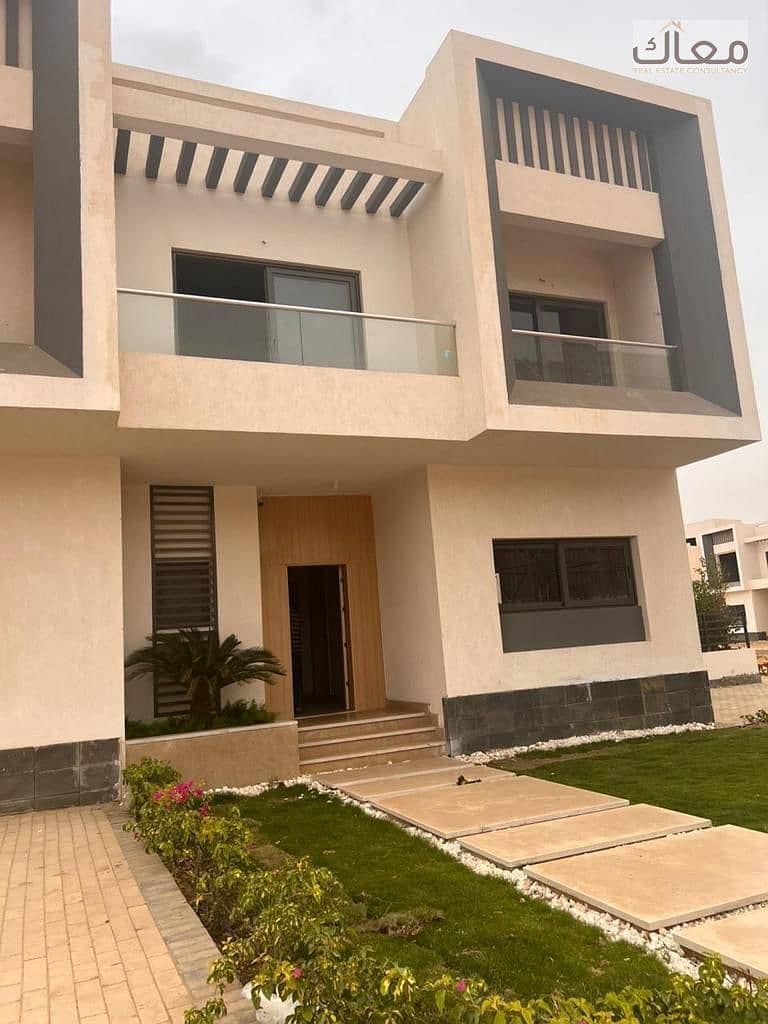 4 7ab9c736-ab6c-4b11-89f0-c0887110e245. jpg