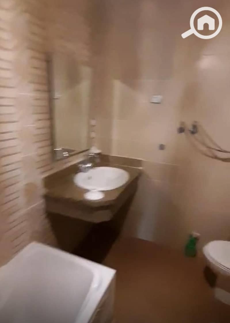 9 d4324219-7f3a-4e22-b571-fc4c4bf860aa. jpeg