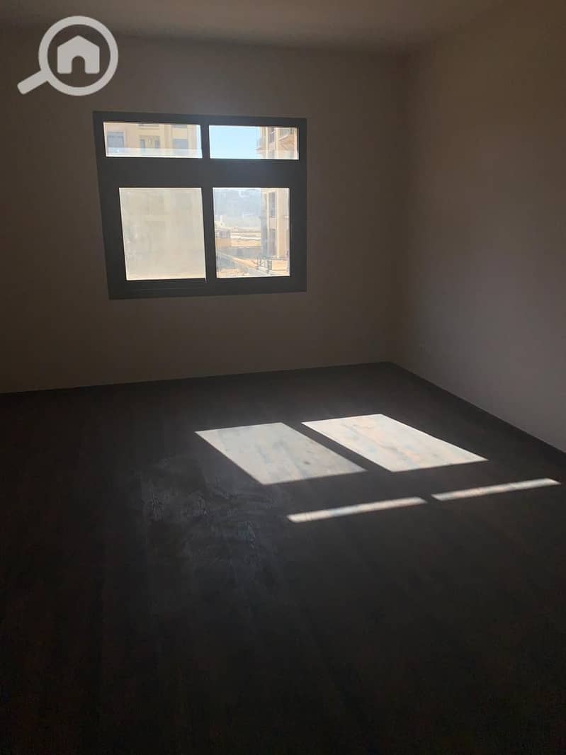 3 WhatsApp Image 2025-11-26 at 16.36. 35 (1). jpeg