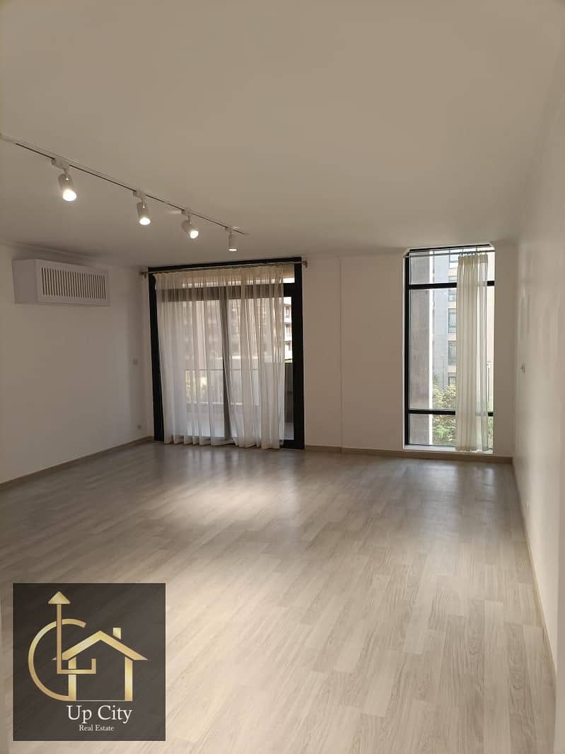 9 WhatsApp Image 2025-11-20 at 14.27. 00 (5). jpeg