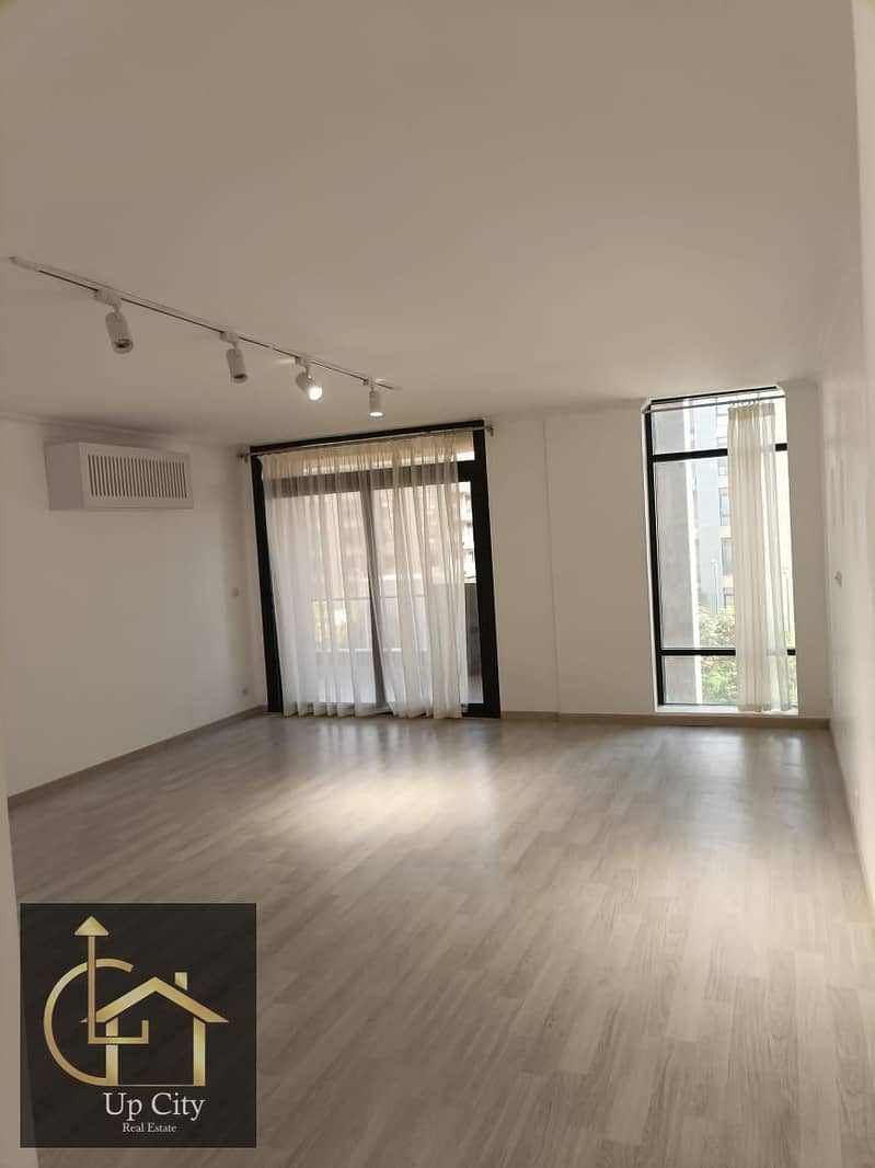 14 WhatsApp Image 2025-11-20 at 14.27. 01. jpeg