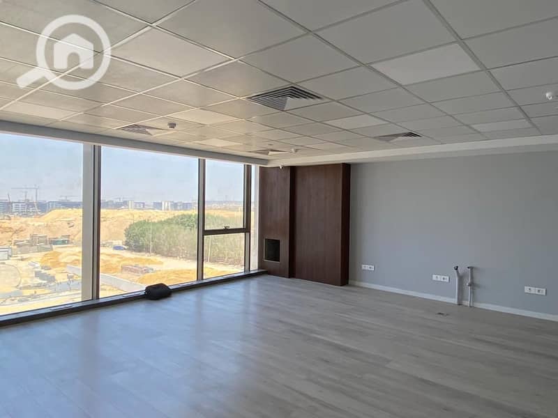 5 WhatsApp Image 2025-11-12 at 4.22. 29 PM. jpeg