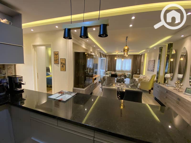 23 ecc1ed2b-ec5c-4a58-8024-8732e1b50153. jpeg