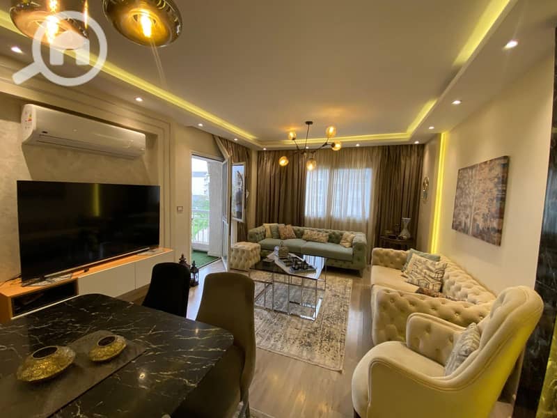 24 f6023a3b-bdef-4fd8-8d8c-6ee19465e759. jpeg