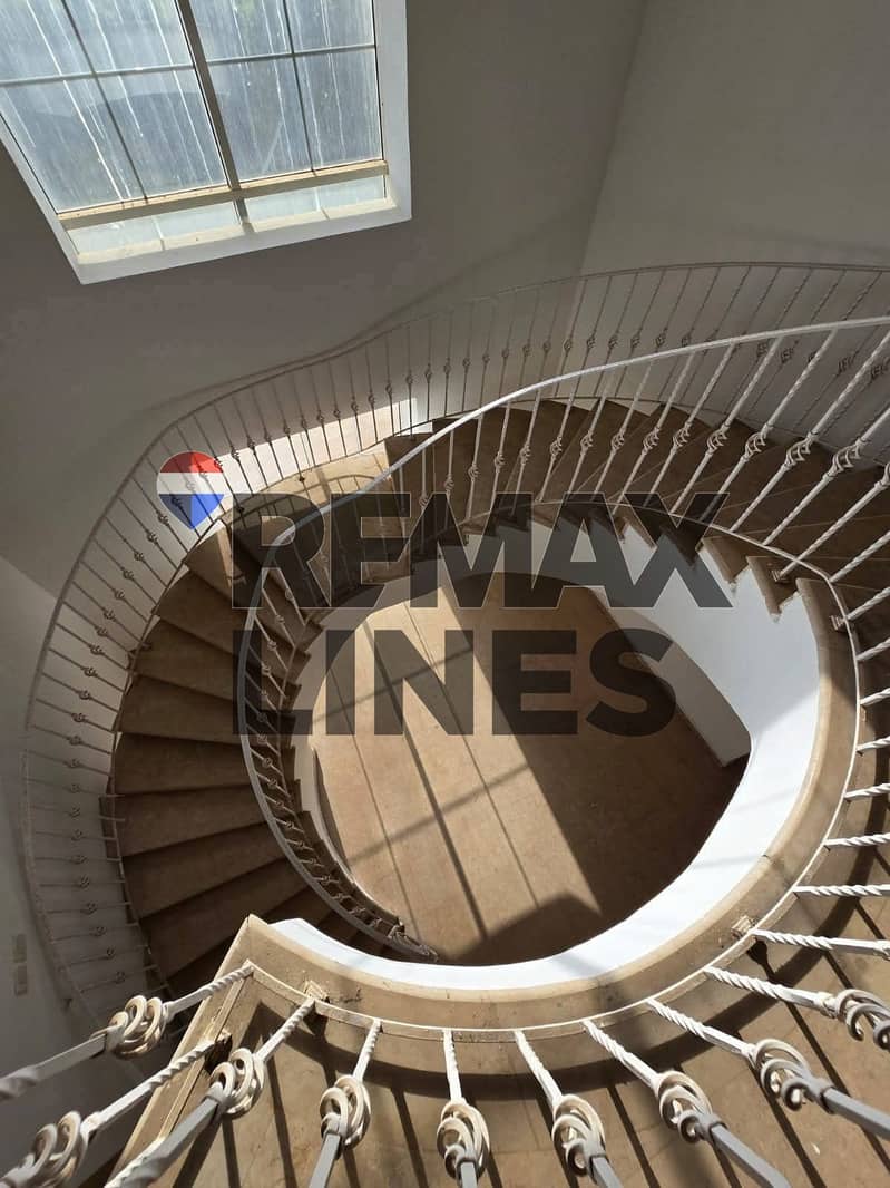 9 302b7b80-ba12-4a28-be09-7093e06ccd86. jpg