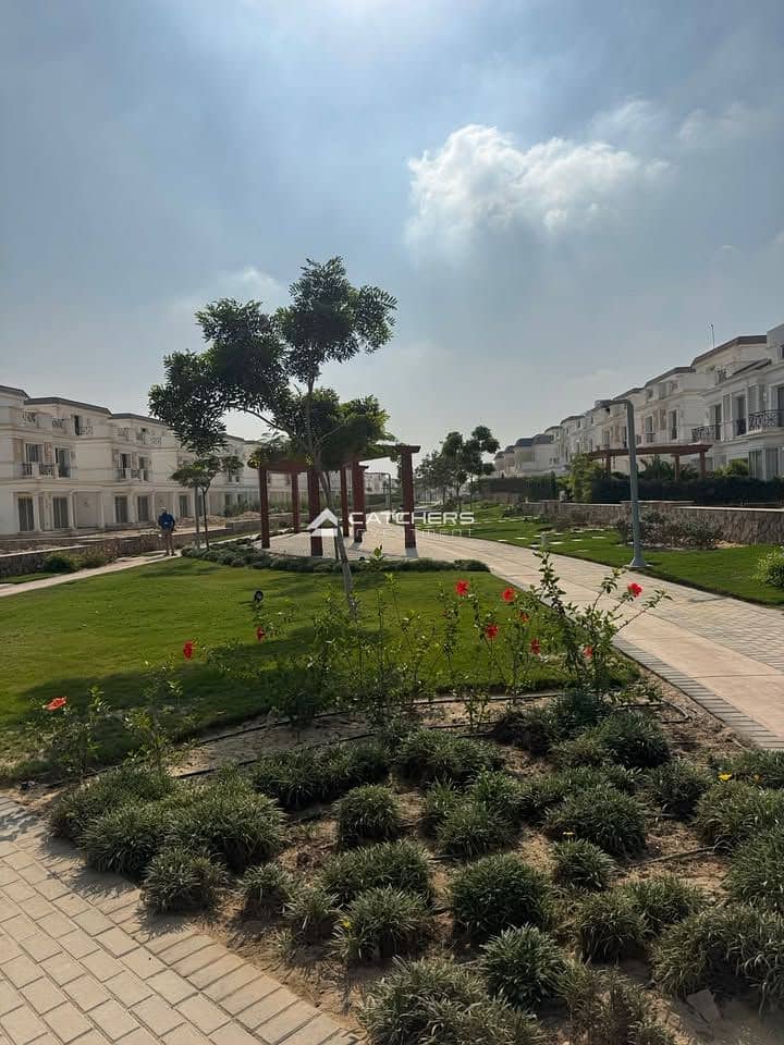 10 586456538_2243623529457798_6467874189337686458_n. jpg